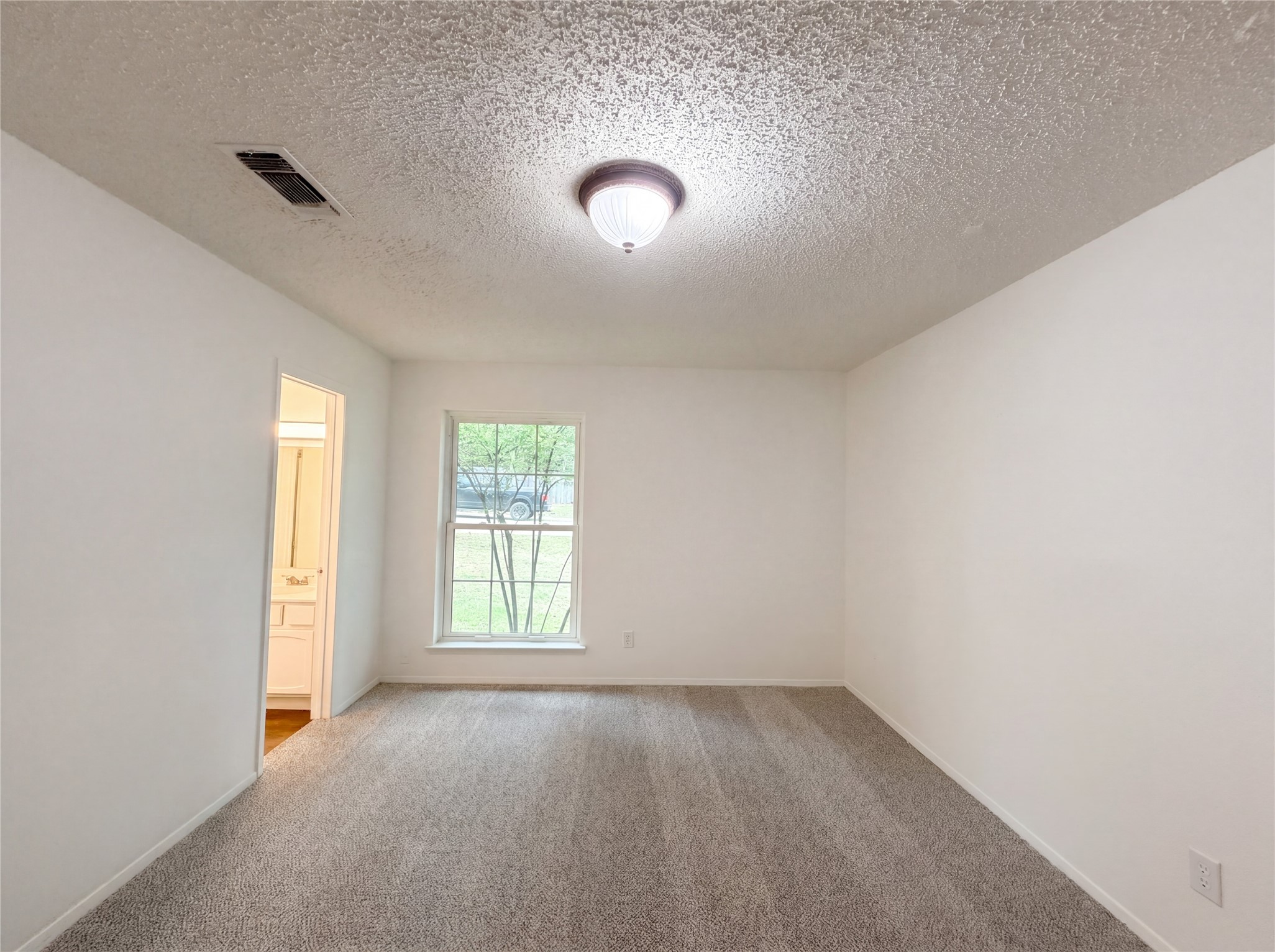 512 Lake Crest Parkway Azle TX 76020
