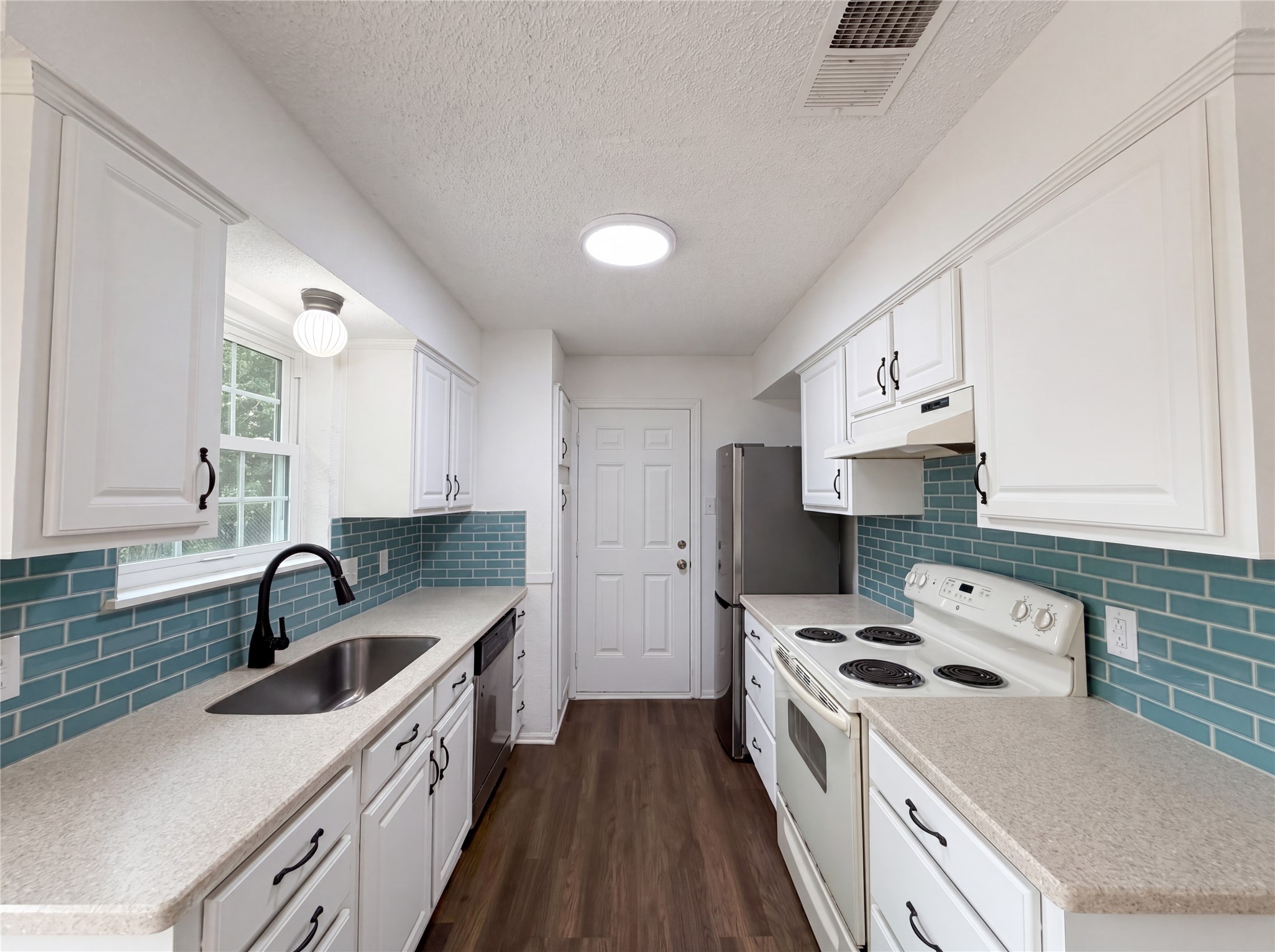 512 Lake Crest Parkway Azle TX 76020