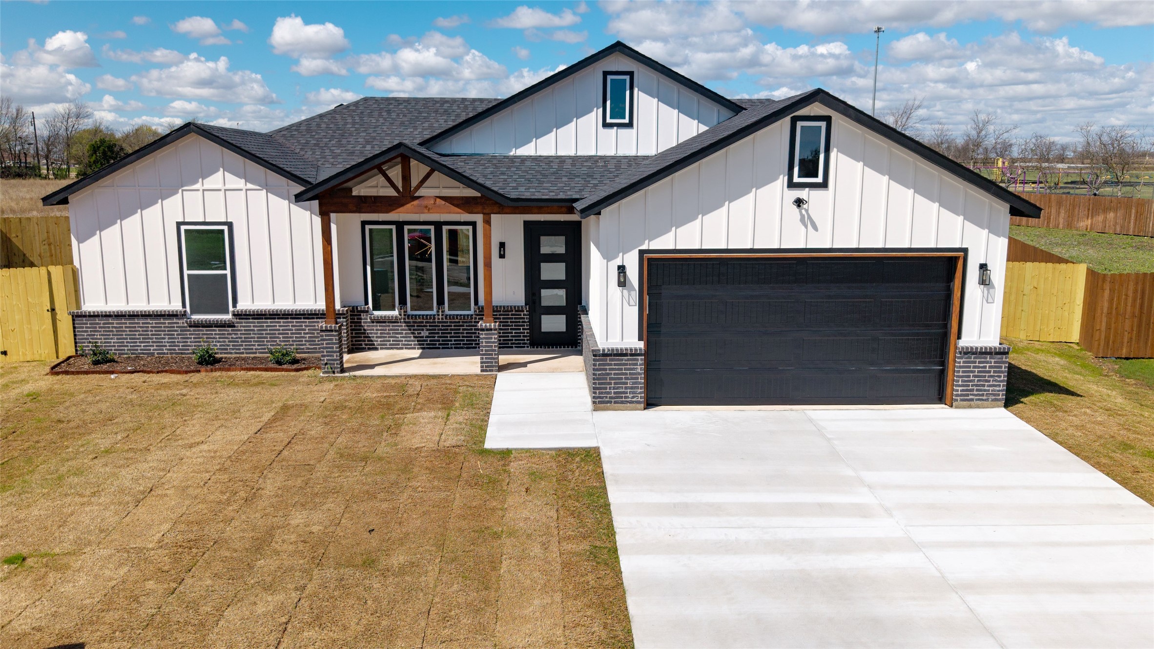 592 Highview Court Godley TX 76044