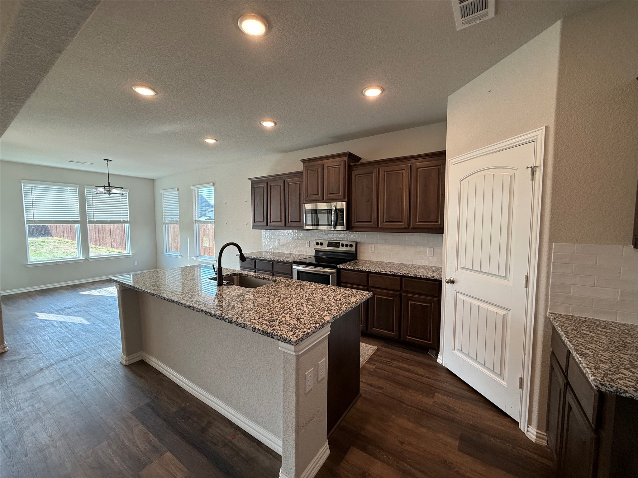 509 Smith Road Springtown TX 76082