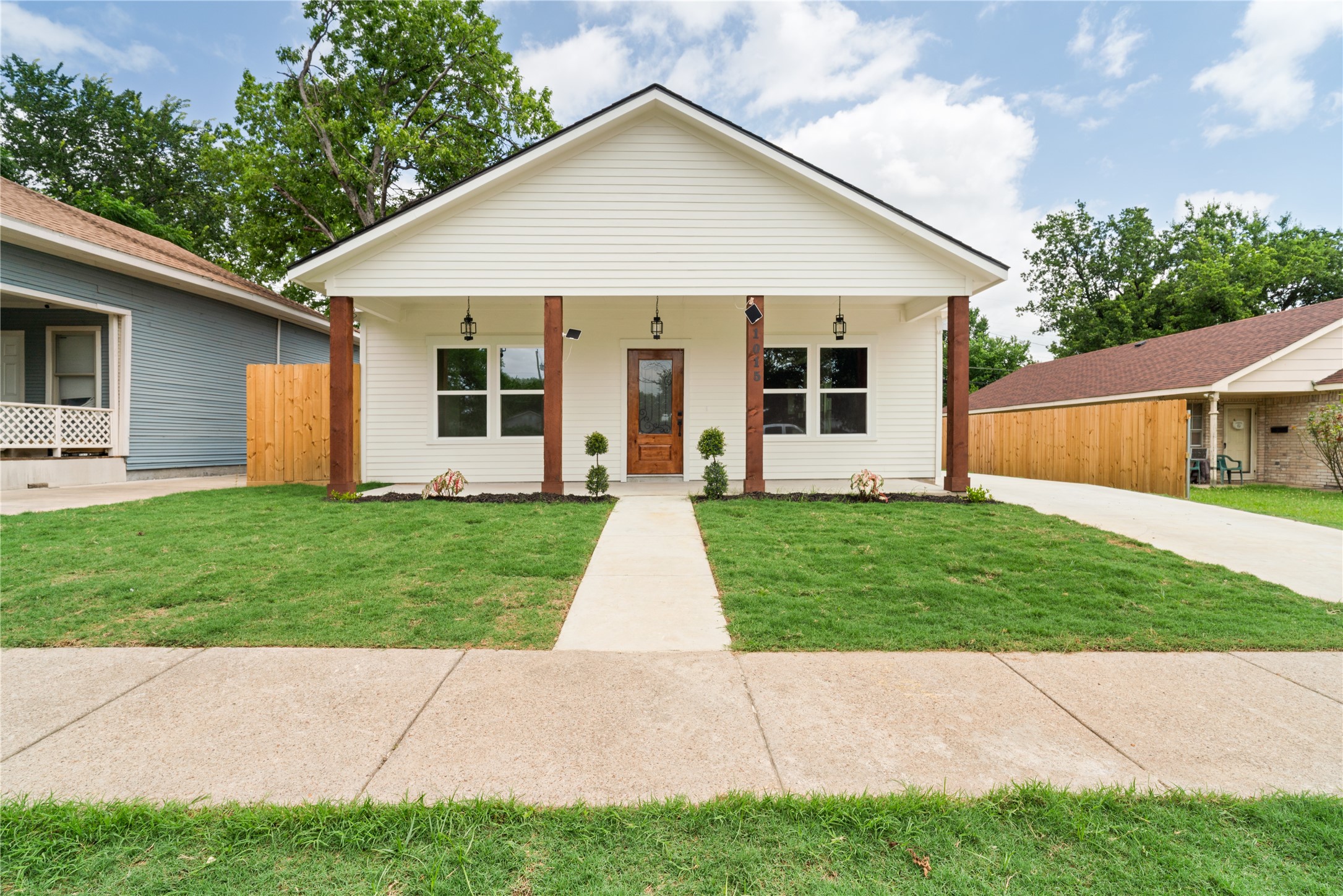 Fort Worth TX, 1015 Stella Street