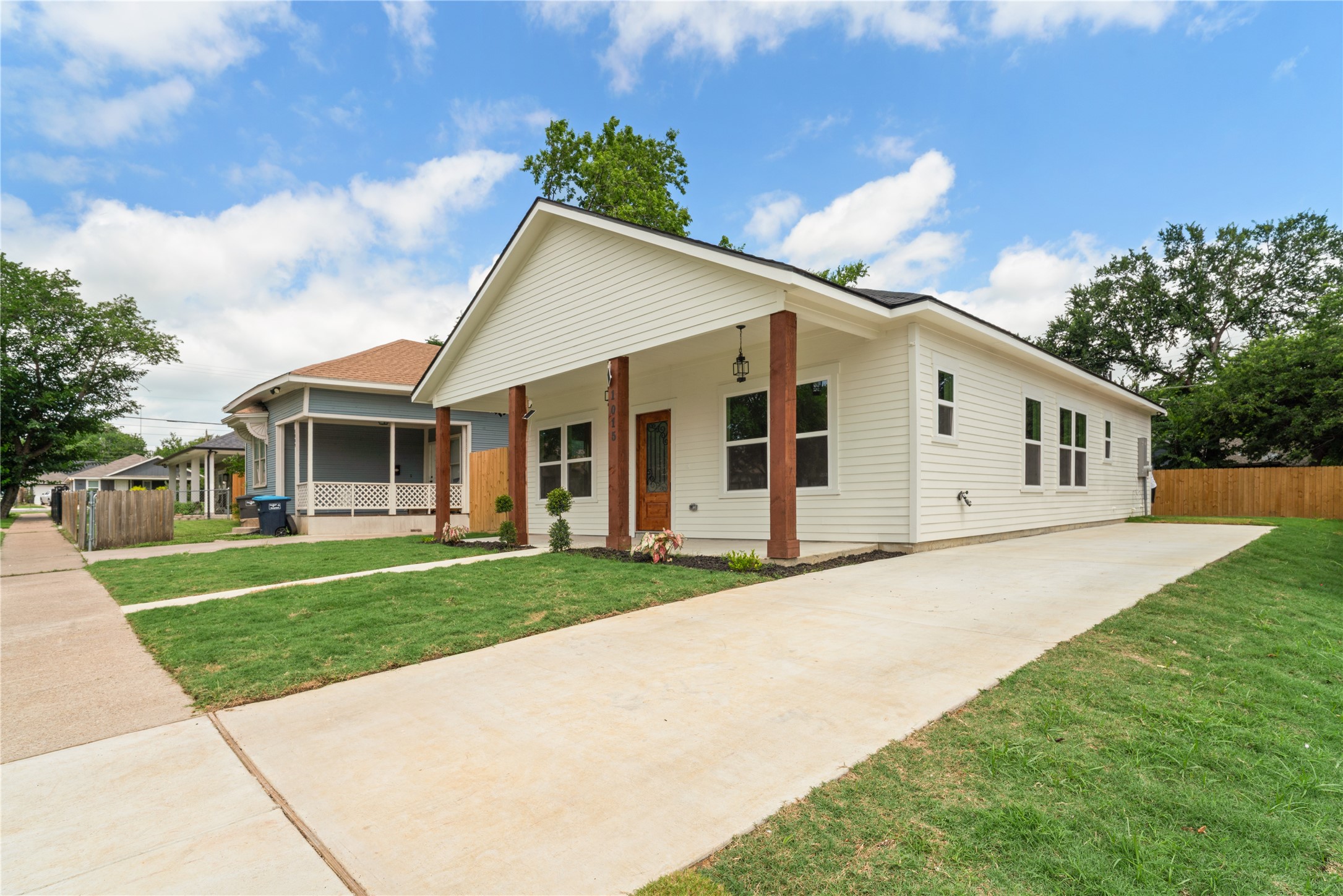 1015 Stella Street Fort Worth TX 76104