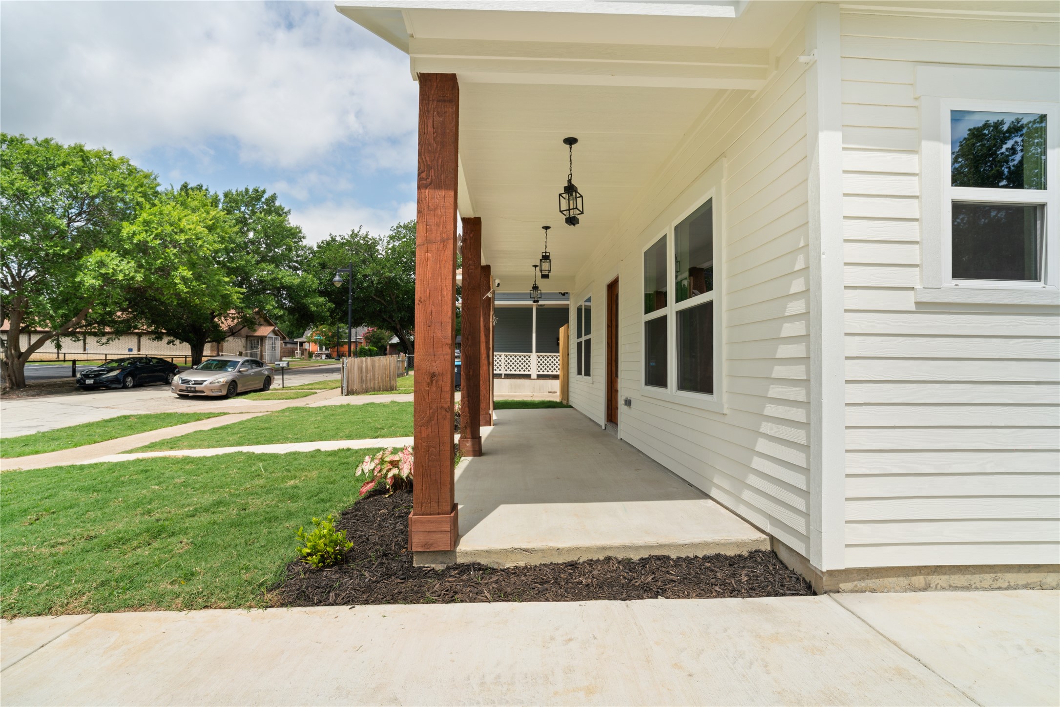 1015 Stella Street Fort Worth TX 76104