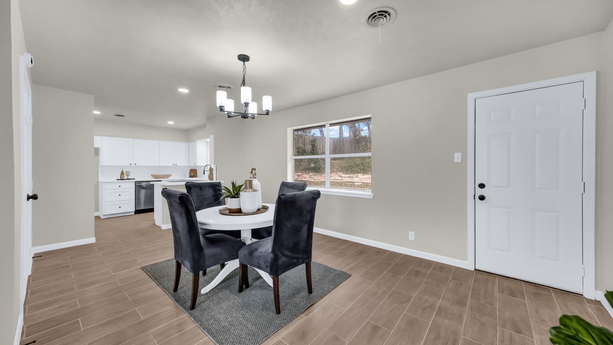 905 Pontiac Court Arlington TX 76013