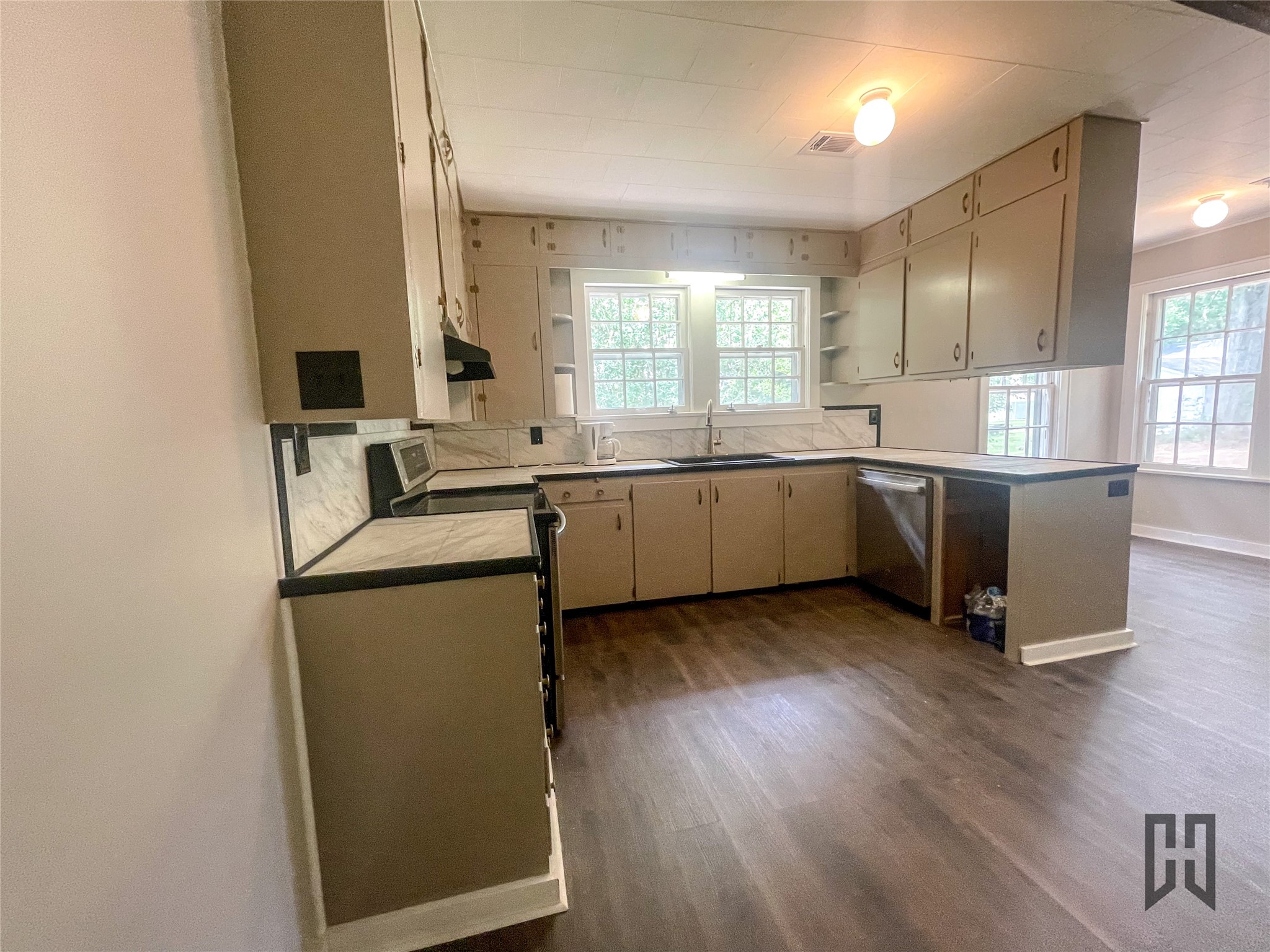 714 Butler Street Springhill LA 71075