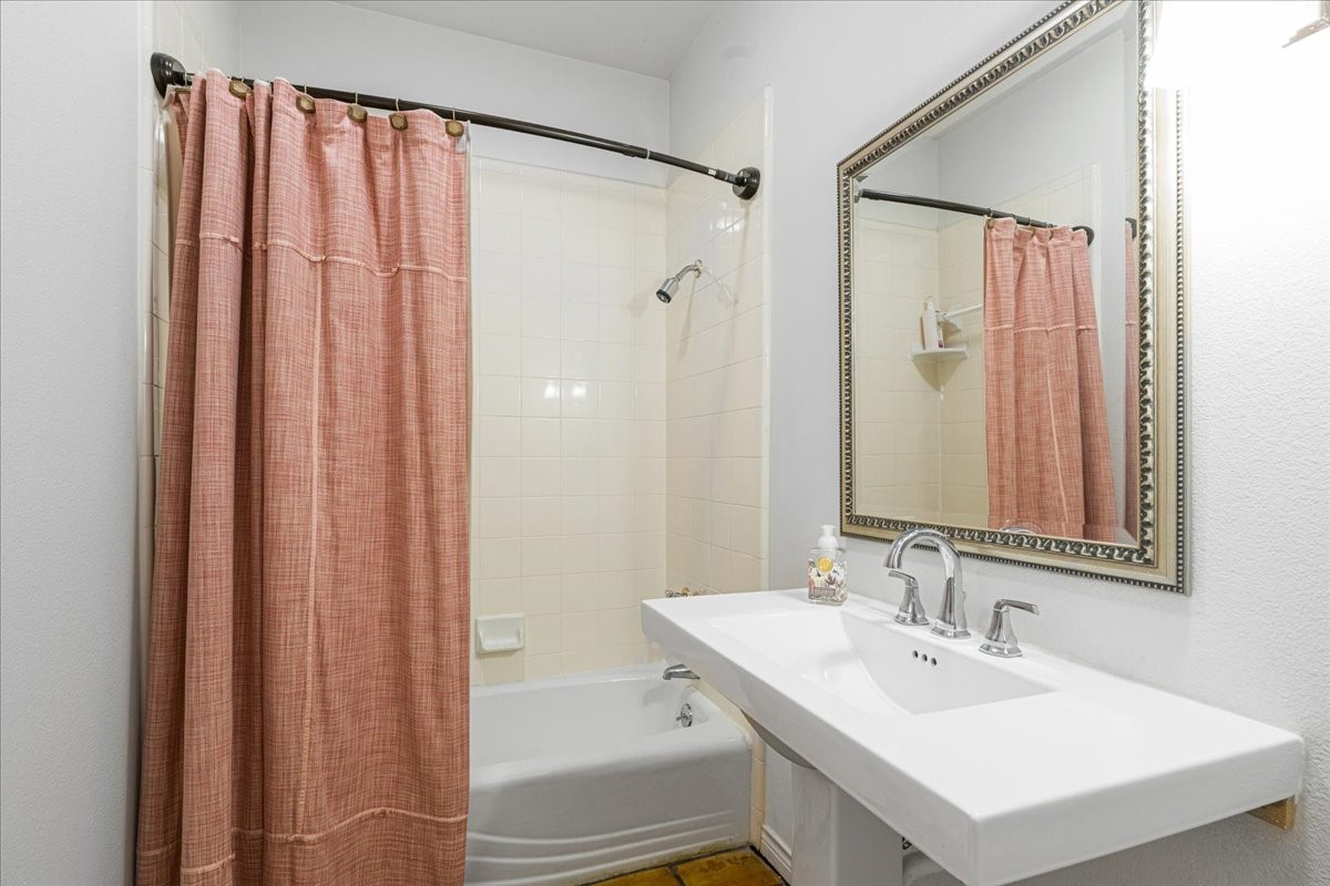 602 Mills Place Corsicana TX 75110