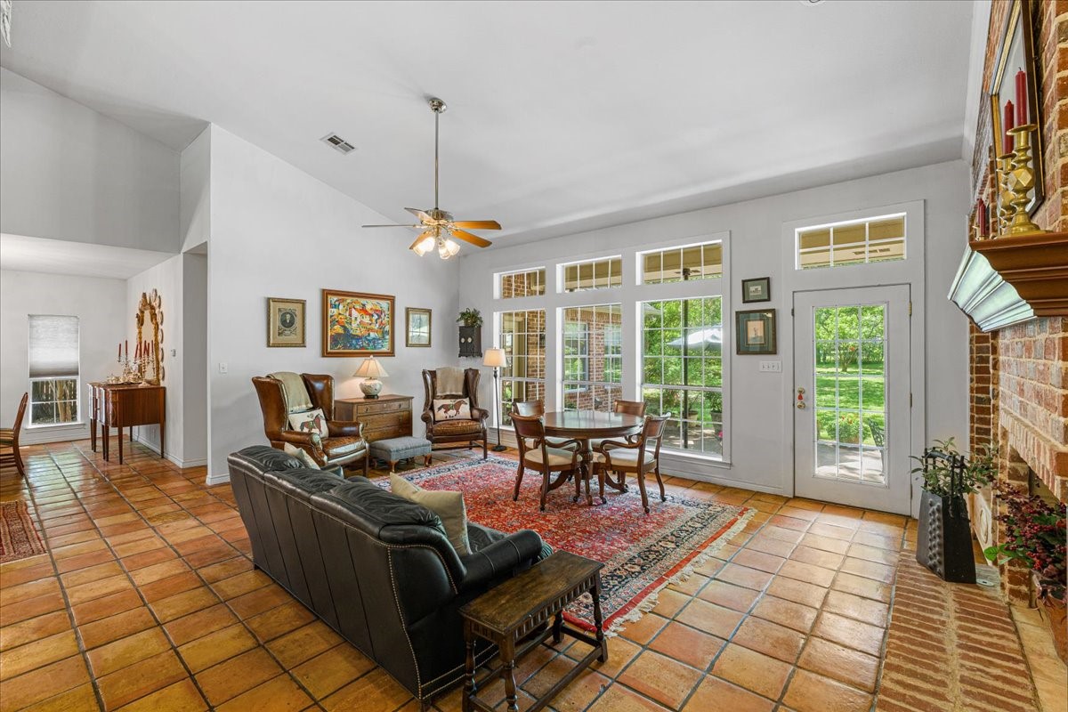 602 Mills Place Corsicana TX 75110