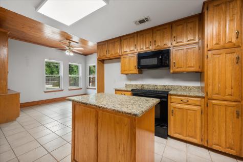 4705 Kensington Court Arlington TX 76016