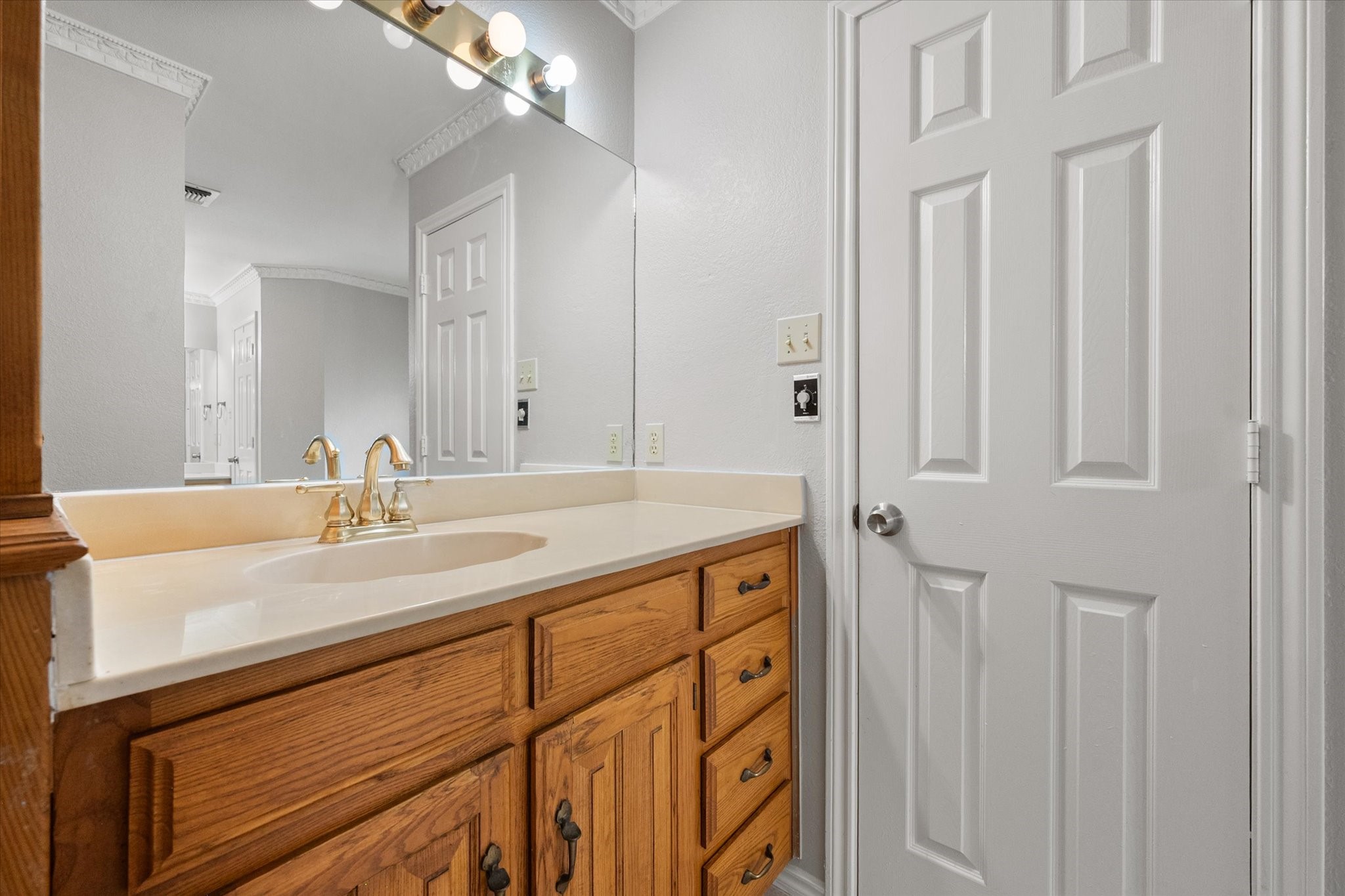4705 Kensington Court Arlington TX 76016
