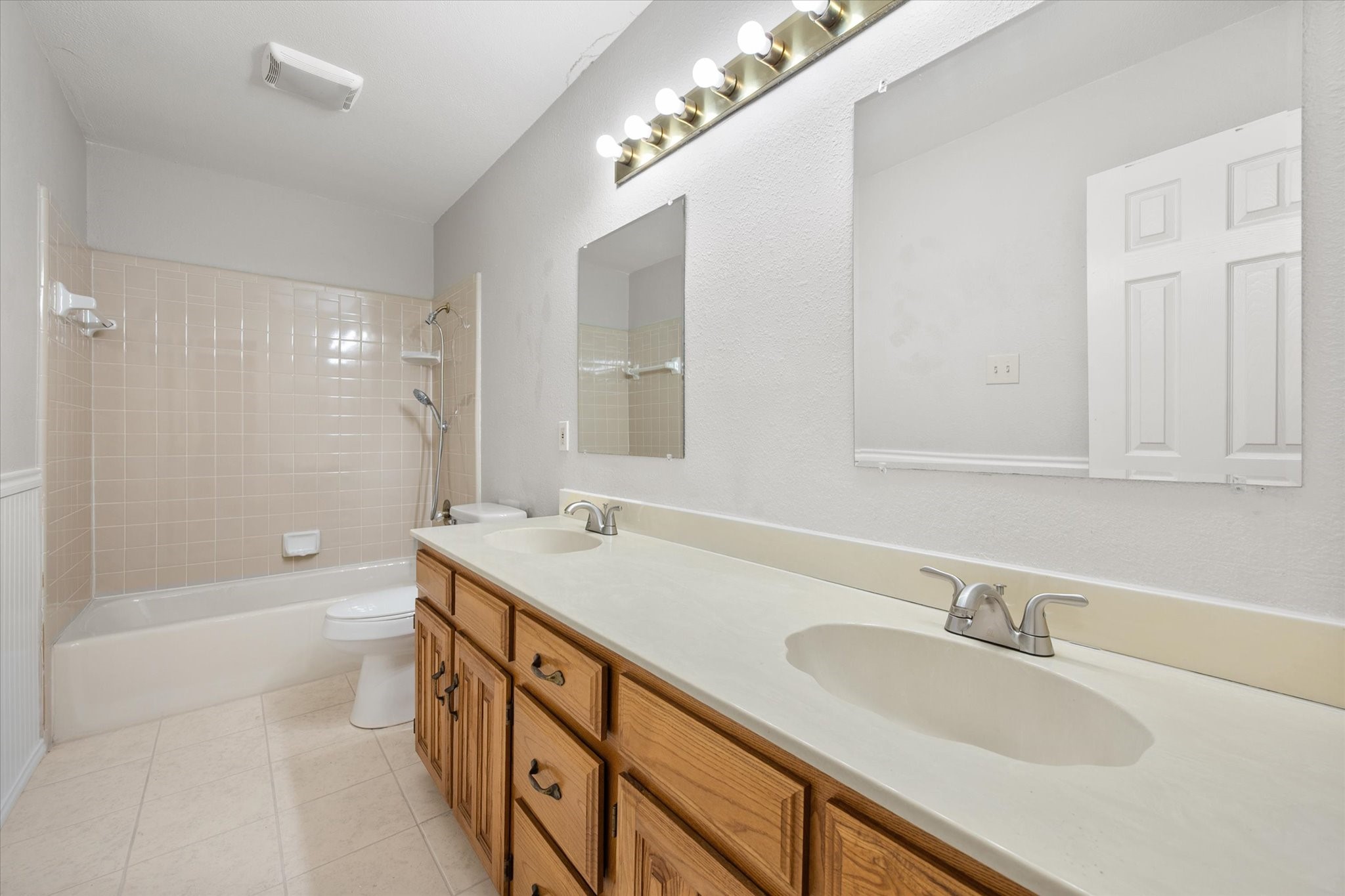 4705 Kensington Court Arlington TX 76016