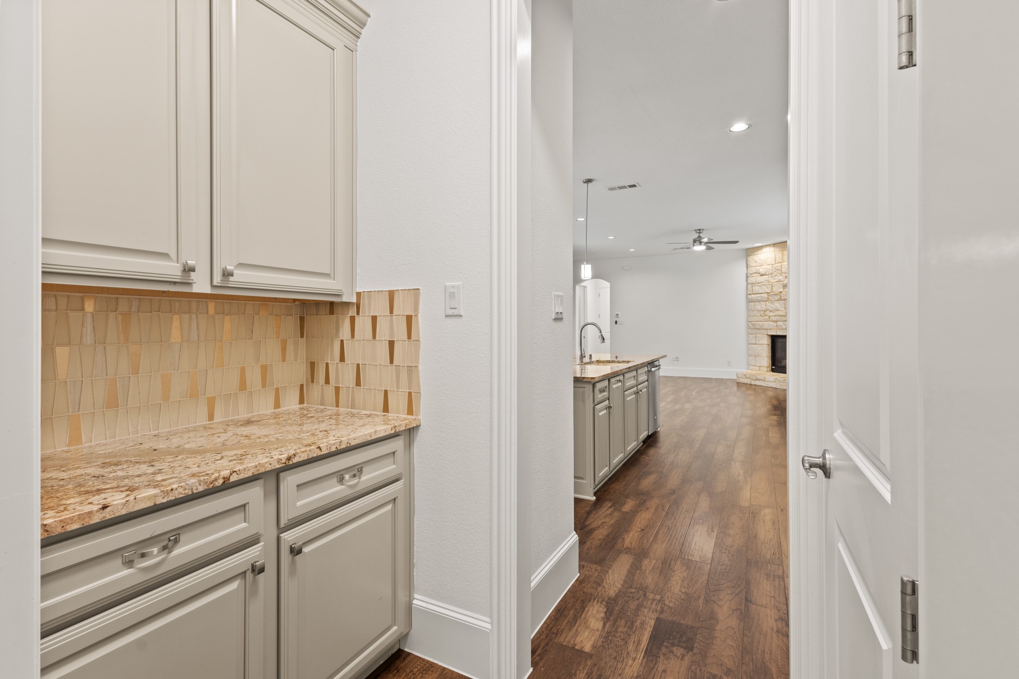 4207 Peach Blossom Drive Arlington TX 76005