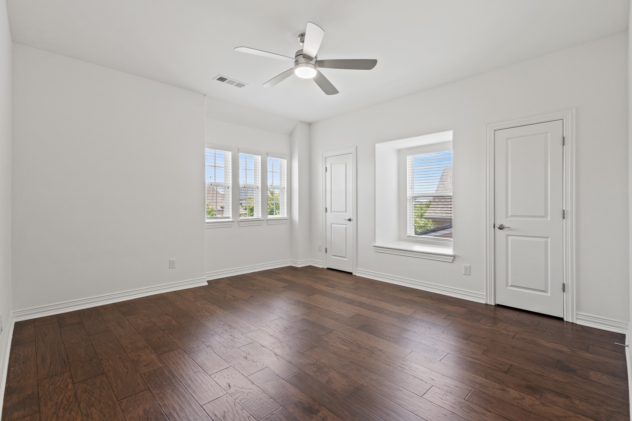 4207 Peach Blossom Drive Arlington TX 76005