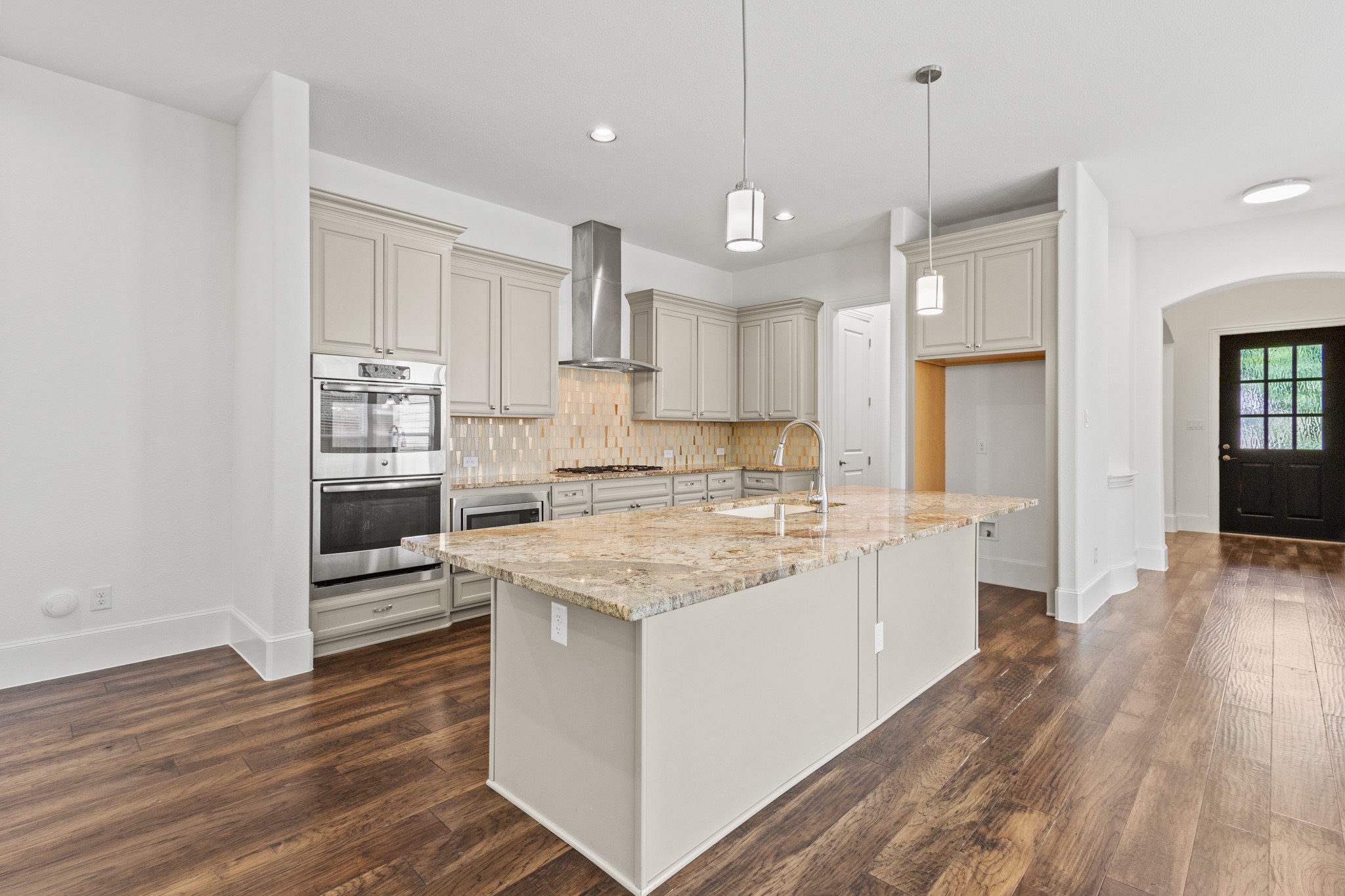 4207 Peach Blossom Drive Arlington TX 76005