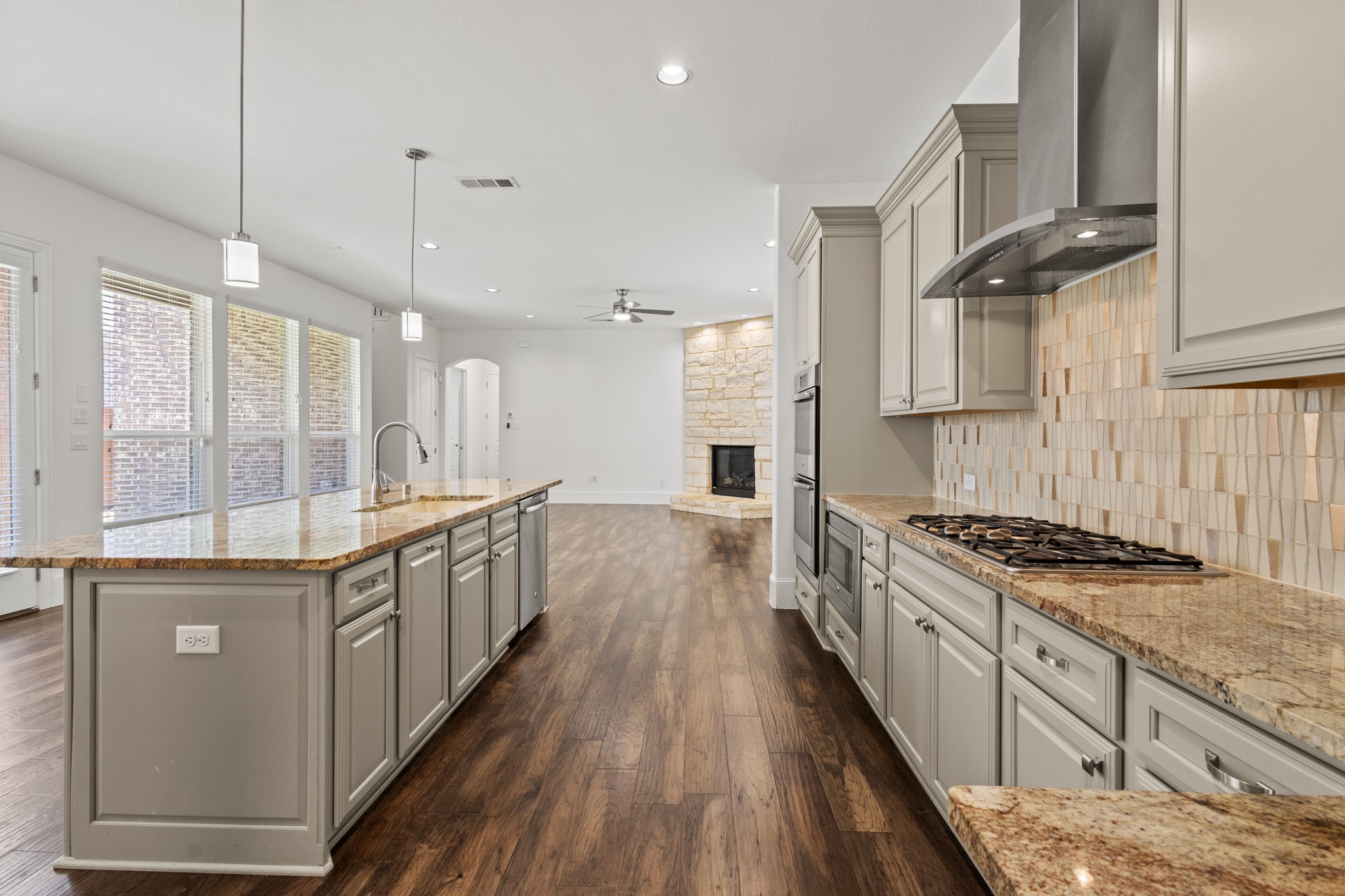 4207 Peach Blossom Drive Arlington TX 76005