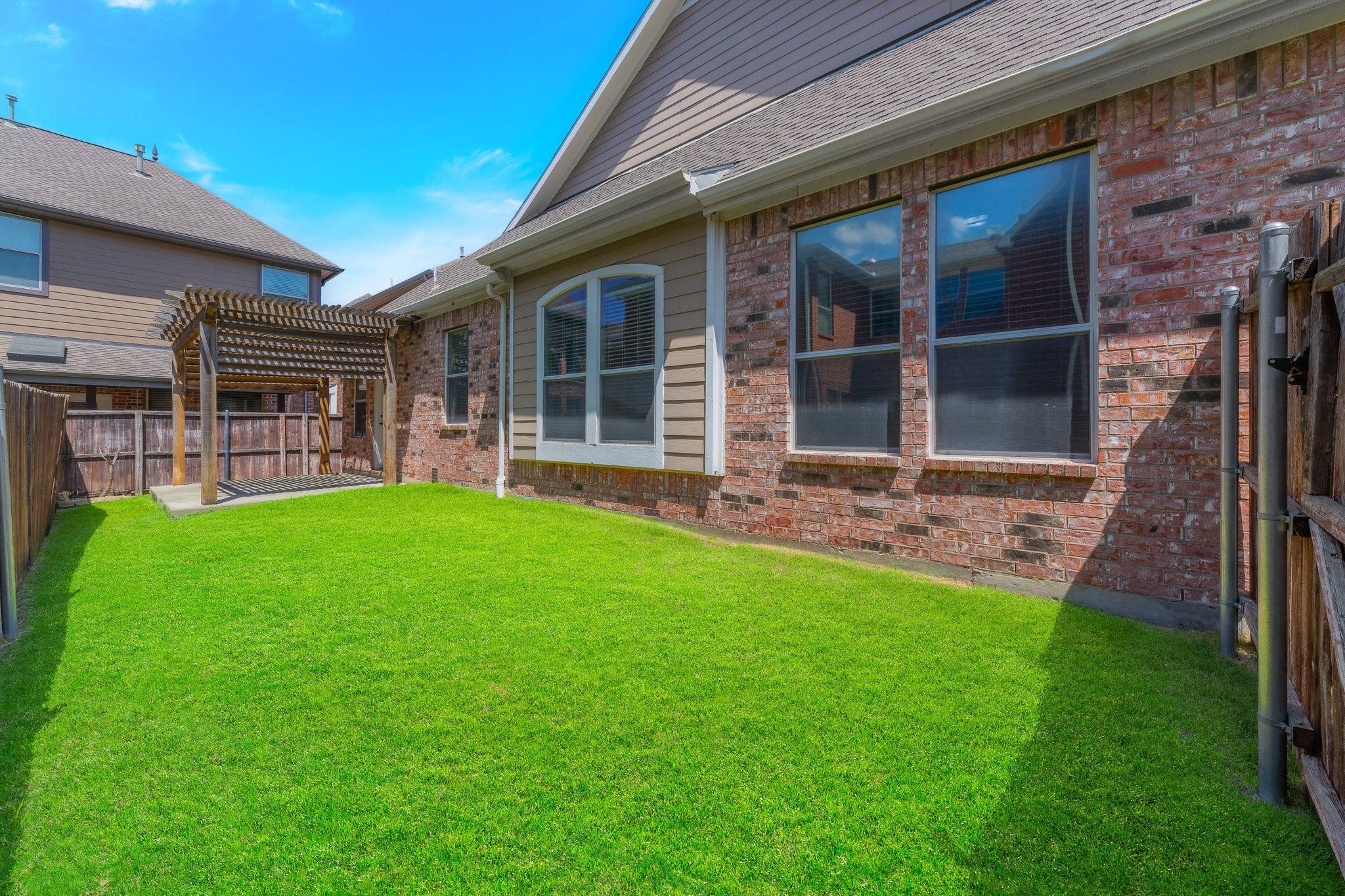 2207 Eagles Nest Drive Euless TX 76039