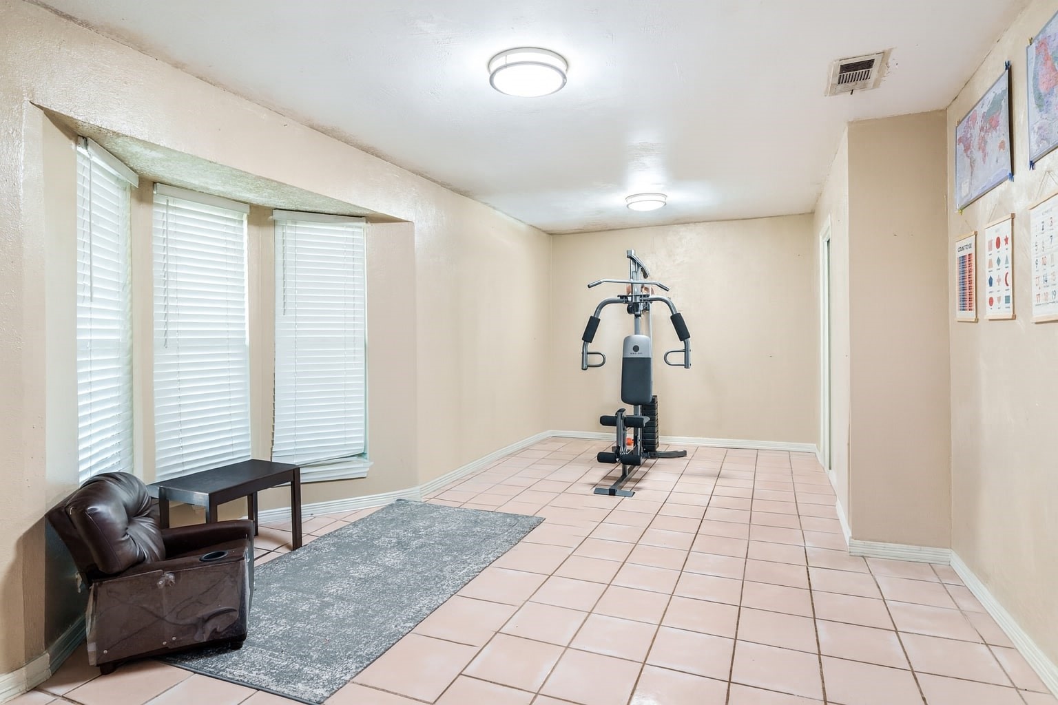 1107 Griffith Avenue Terrell TX 75160