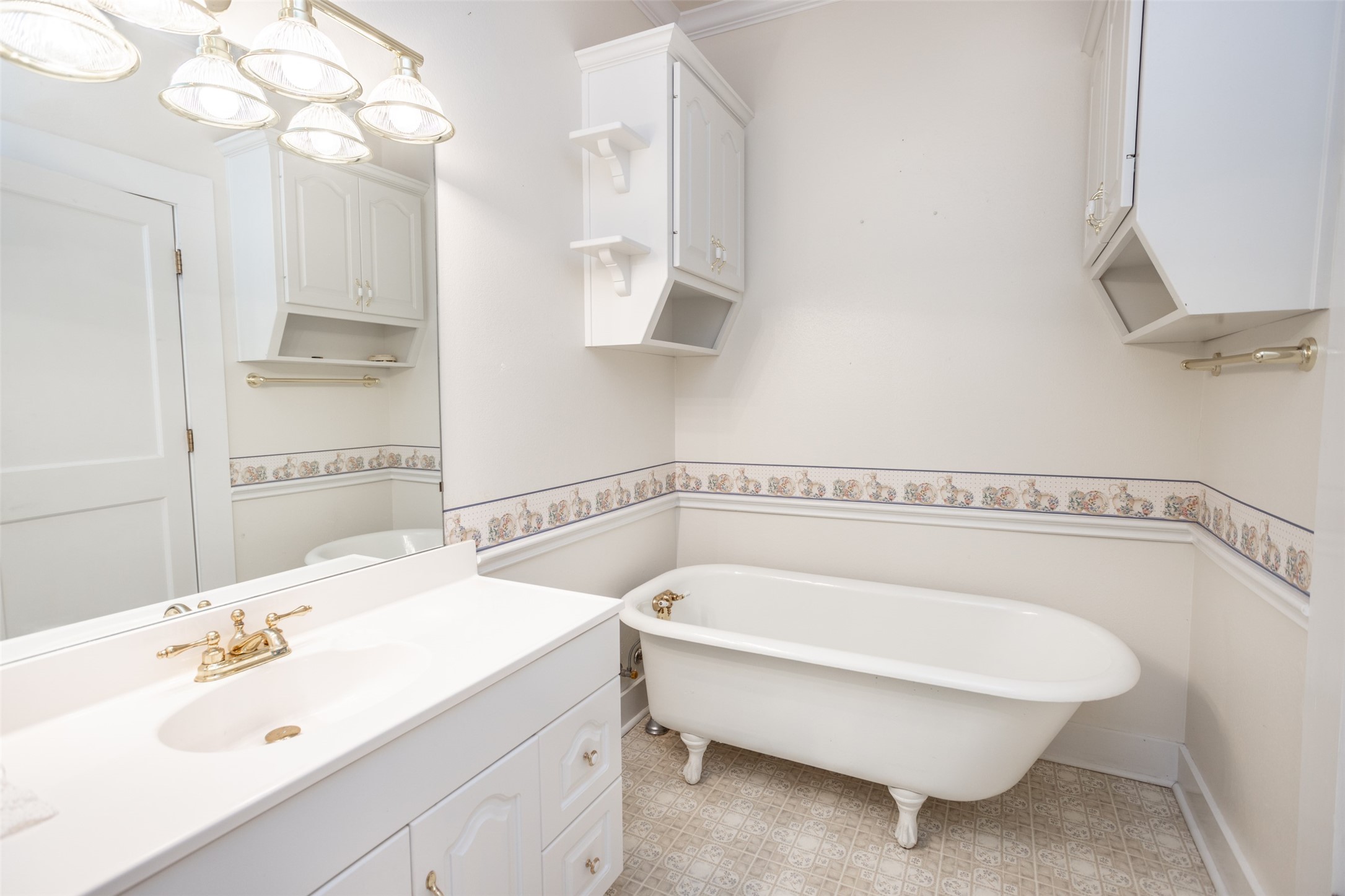 206 Ritchey Street Gainesville TX 76240