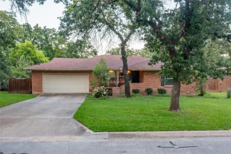 2520 Sherwood Street Denton TX 76209