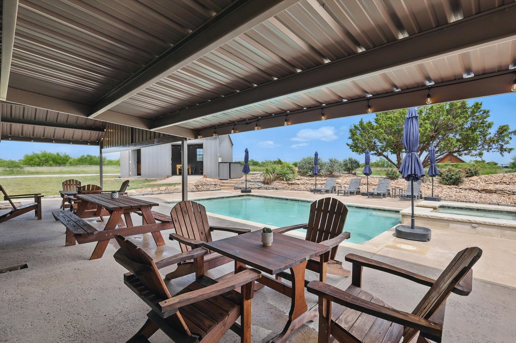 186 W Hells Gate Drive Strawn TX 76475