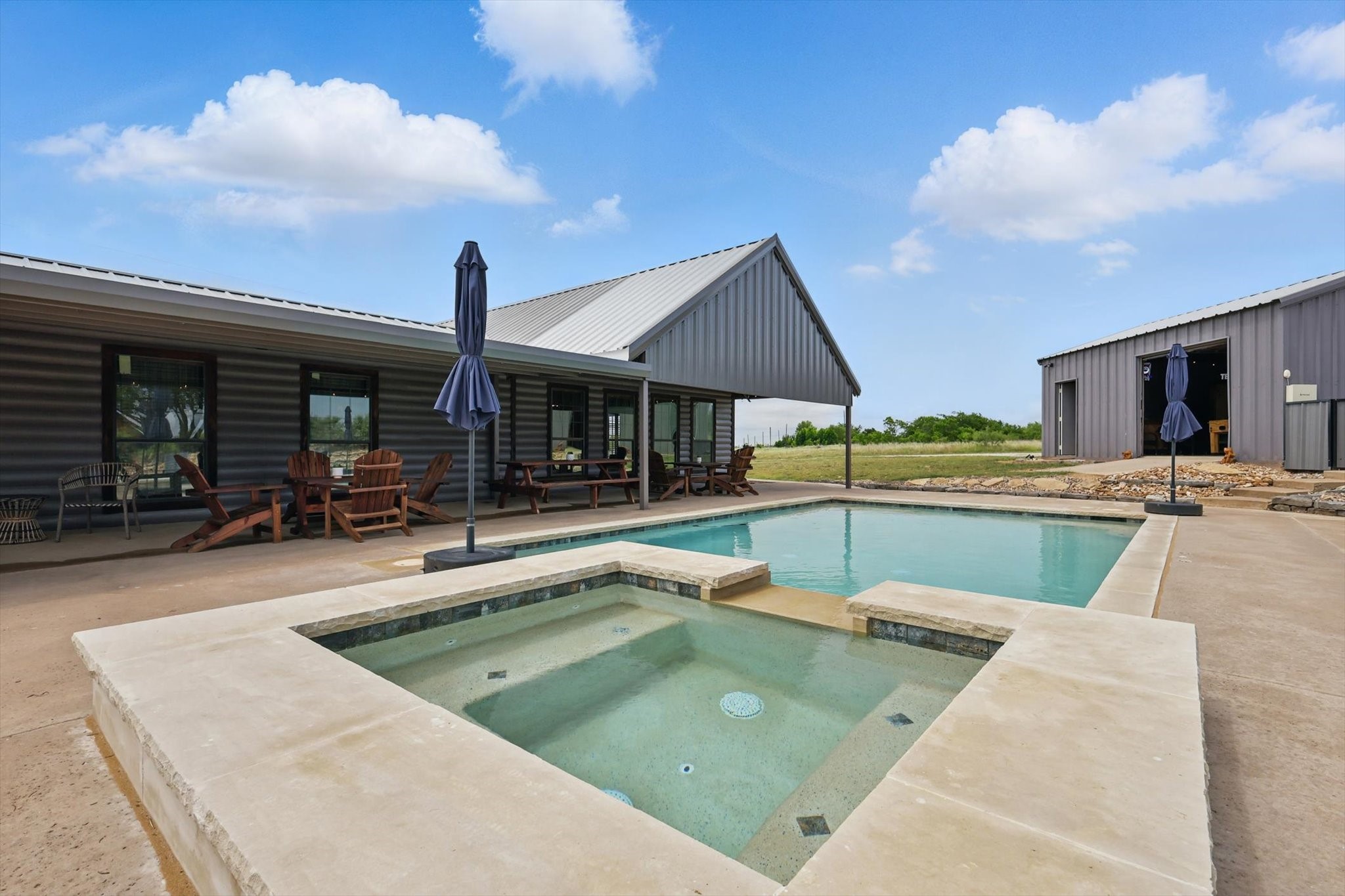 186 W Hells Gate Drive Strawn TX 76475