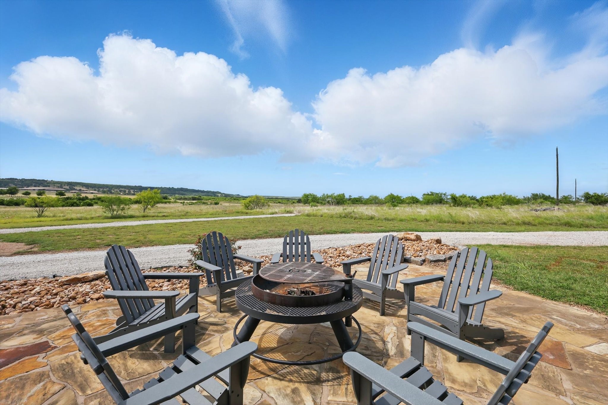 186 W Hells Gate Drive Strawn TX 76475