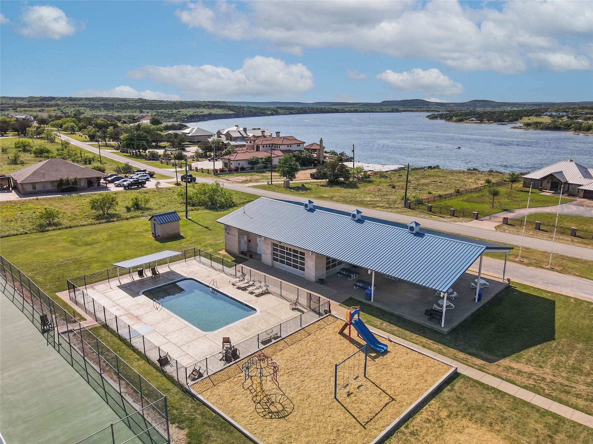 186 W Hells Gate Drive Strawn TX 76475