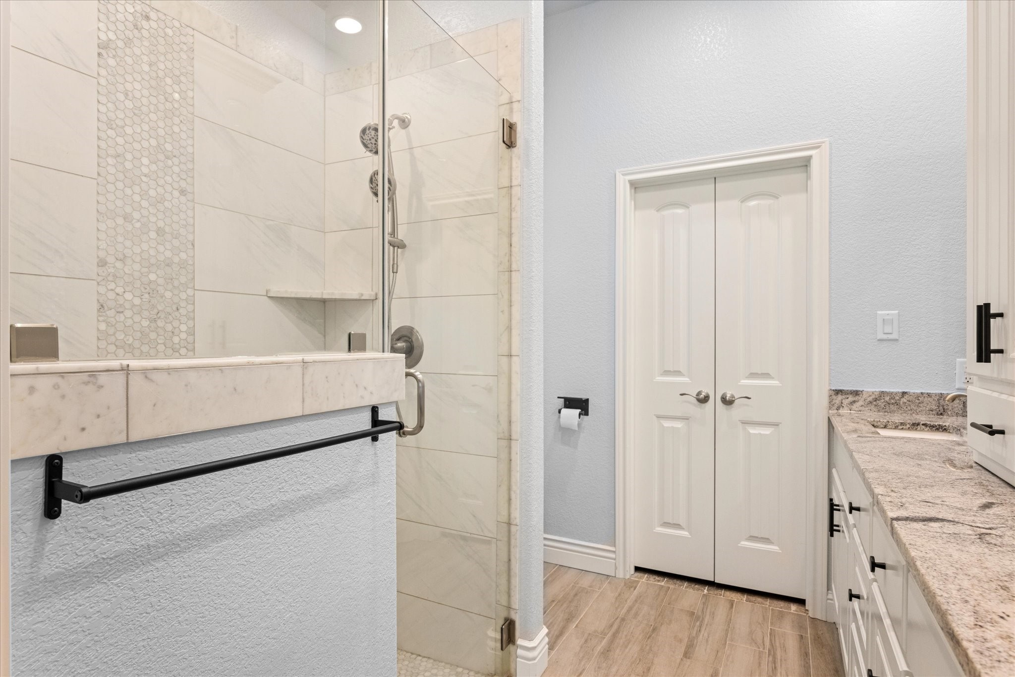 2206 Navasota Street Granbury TX 76048