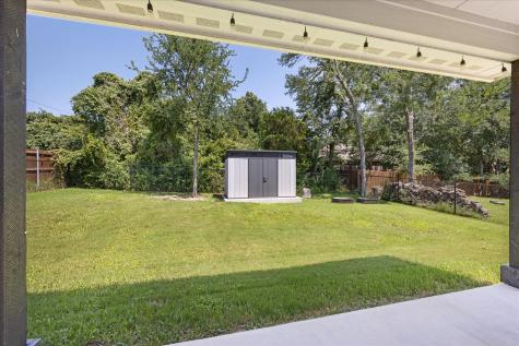 2206 Navasota Street Granbury TX 76048