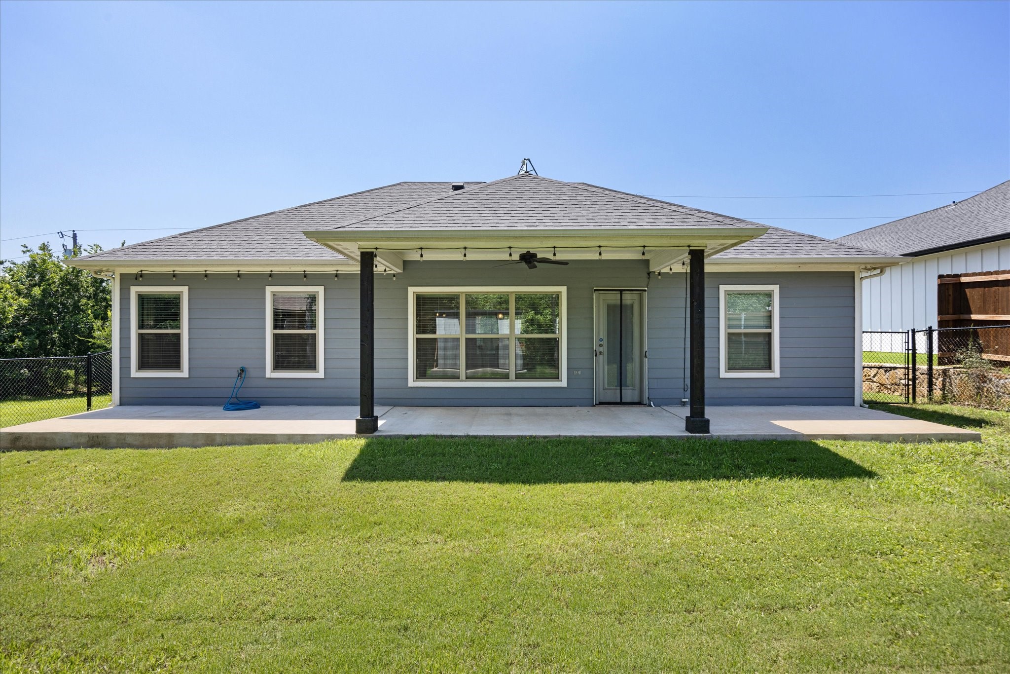 2206 Navasota Street Granbury TX 76048
