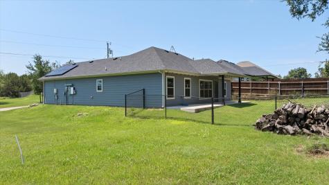2206 Navasota Street Granbury TX 76048