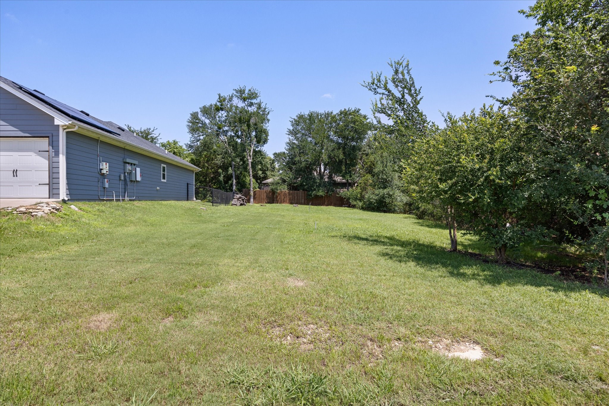 2206 Navasota Street Granbury TX 76048
