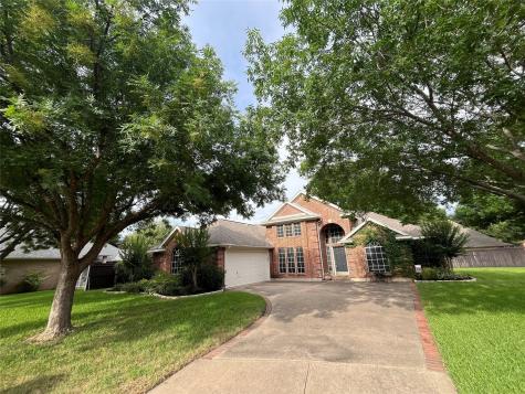 415 Montreal Court Hurst TX 76054