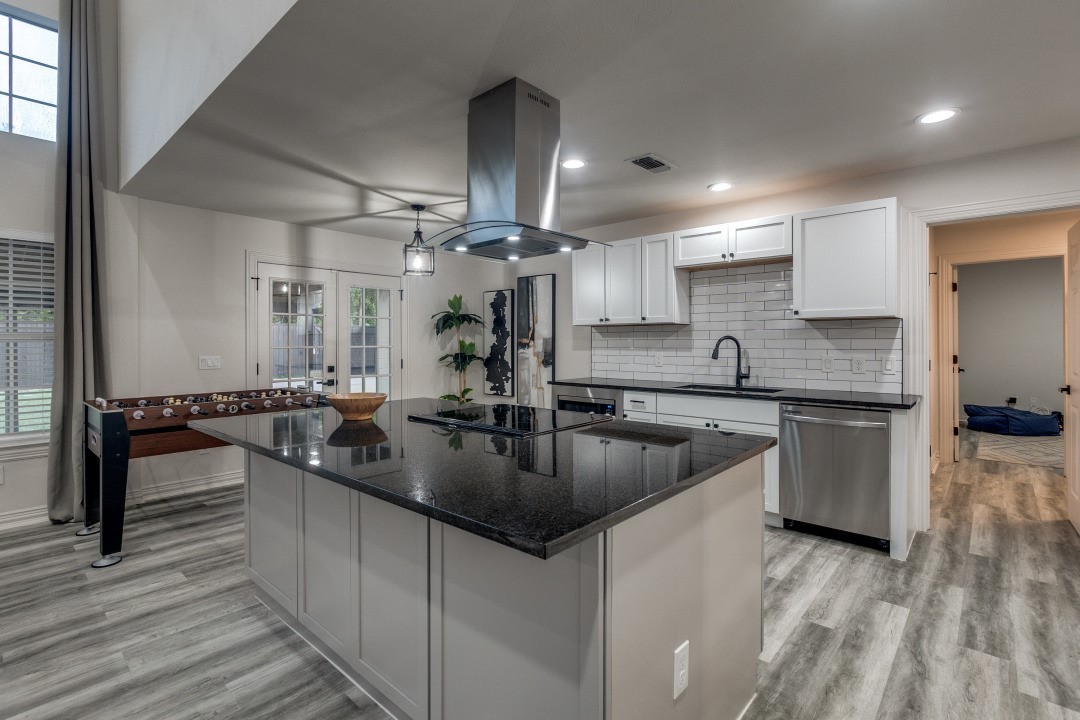 3304 Inwood Road Dallas TX 75235