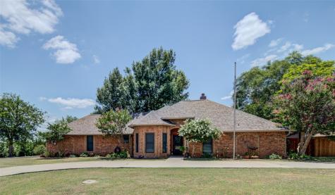 301 Half Moon Way Runaway Bay TX 76426