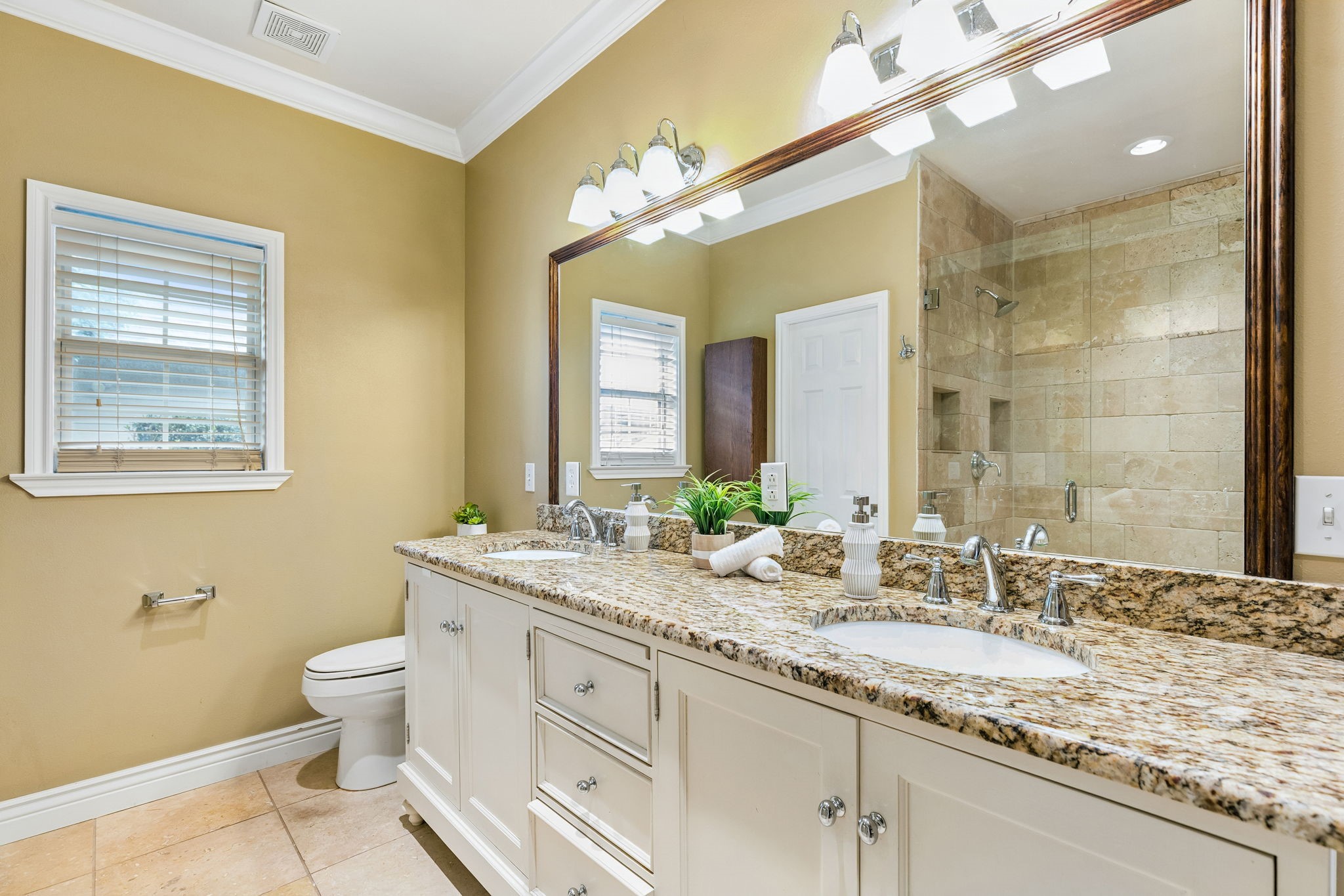 17230 Marianne Circle Dallas TX 75252