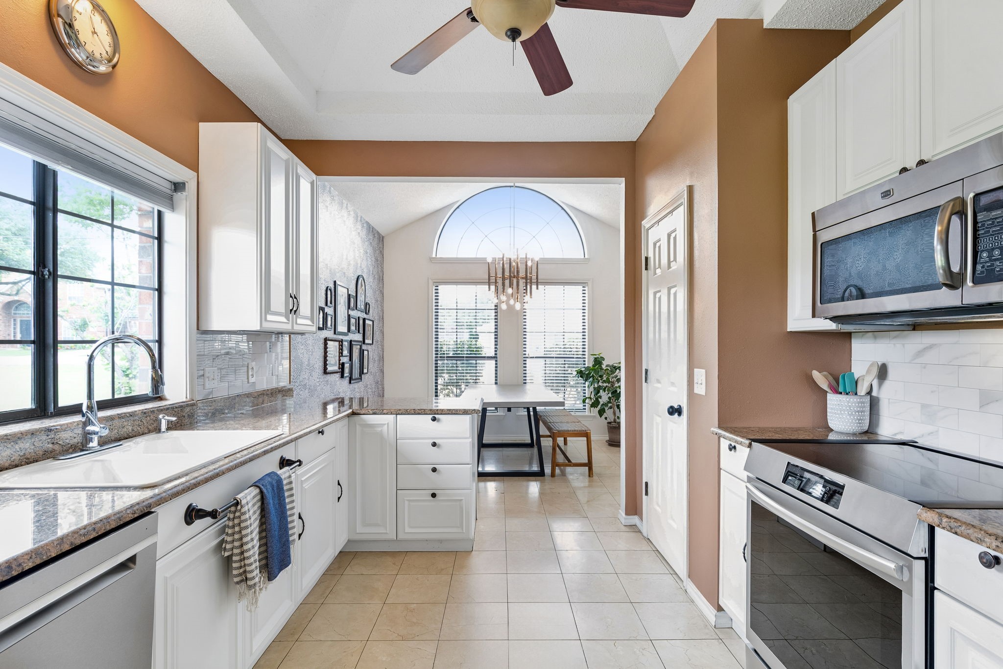 17230 Marianne Circle Dallas TX 75252