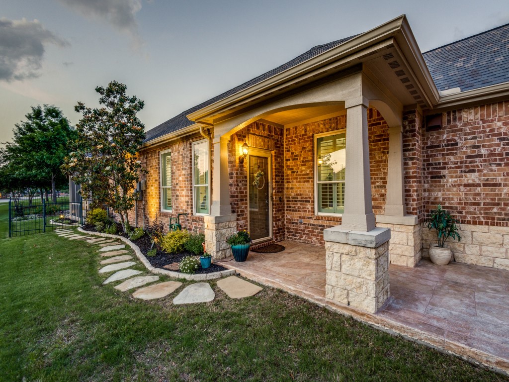 670 Oakland Hills Lane Frisco TX 75036