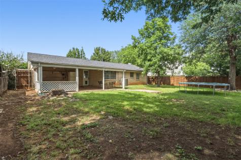 205 W Huitt Lane Euless TX 76040