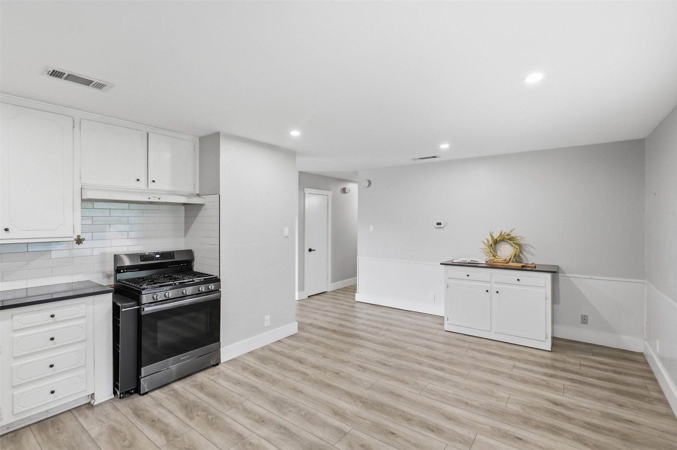 205 W Huitt Lane Euless TX 76040