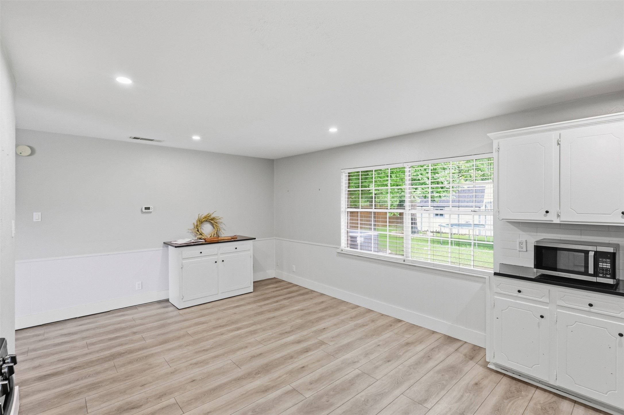 205 W Huitt Lane Euless TX 76040