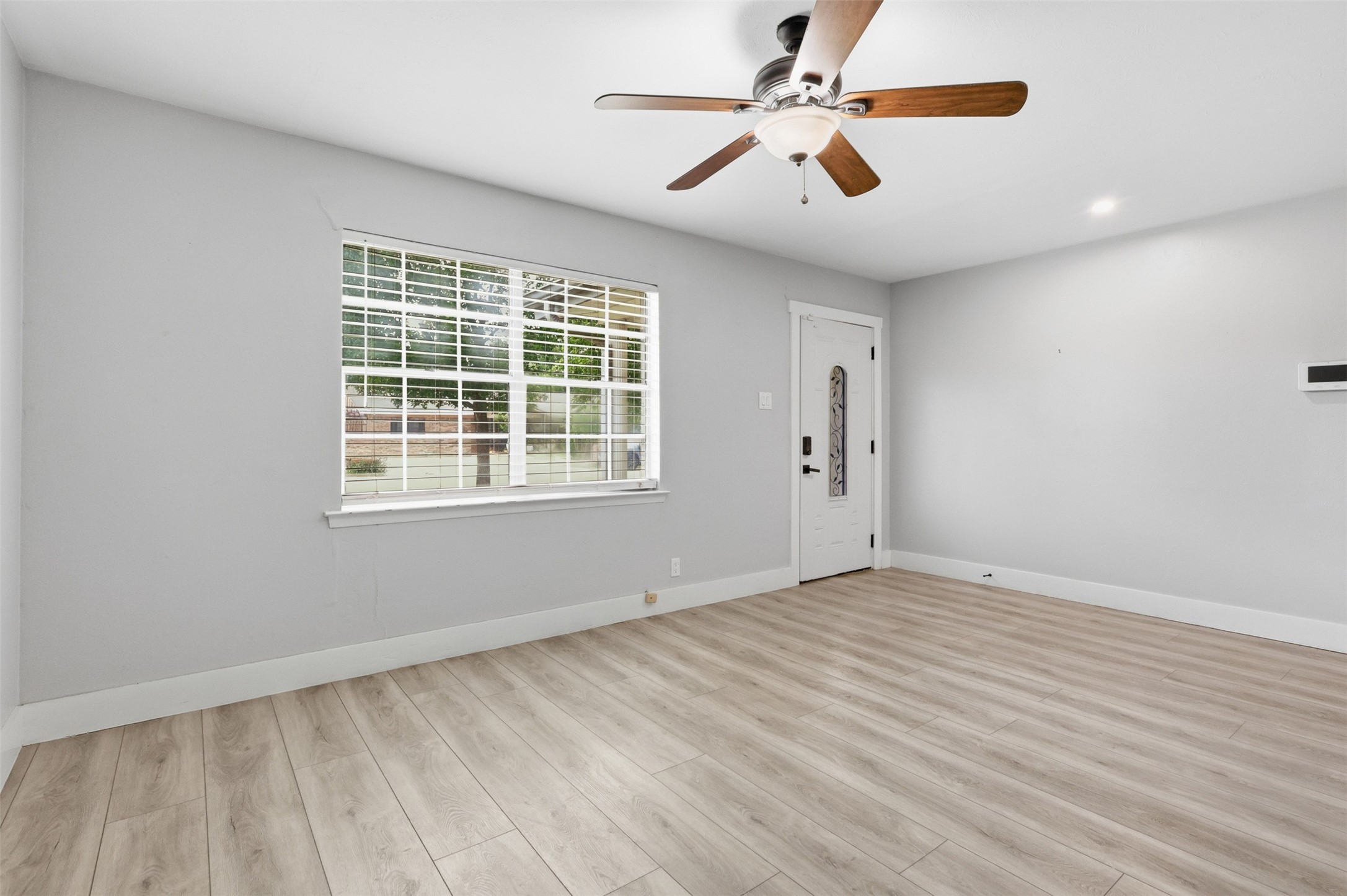 205 W Huitt Lane Euless TX 76040