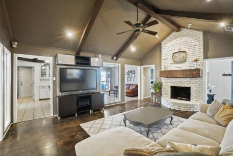 2129 Teton Carrollton TX 75006