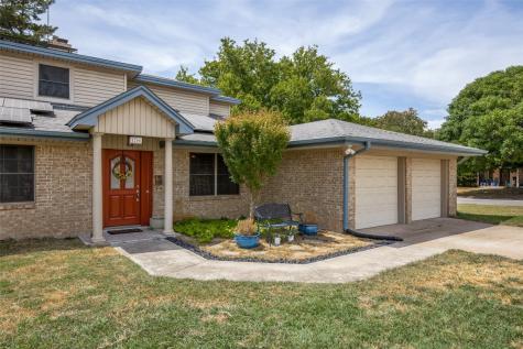 4200 Watkins Court Benbrook TX 76116