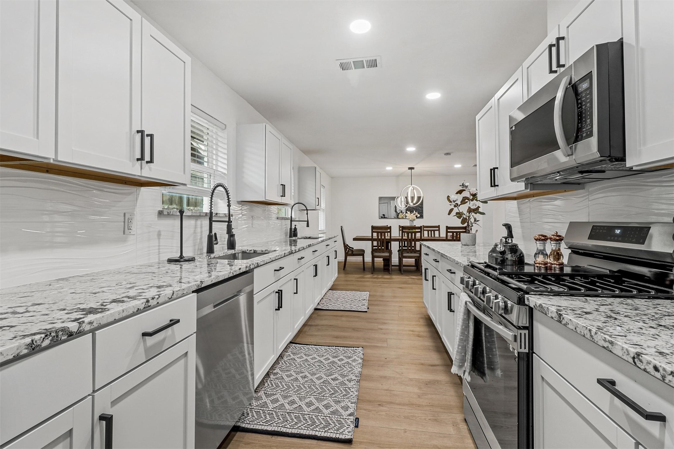 17926 Hillcrest Road Dallas TX 75252