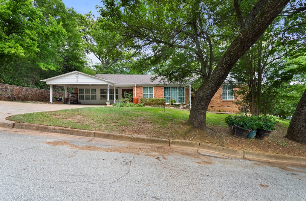 2834 Curtis Drive Tyler TX 75701