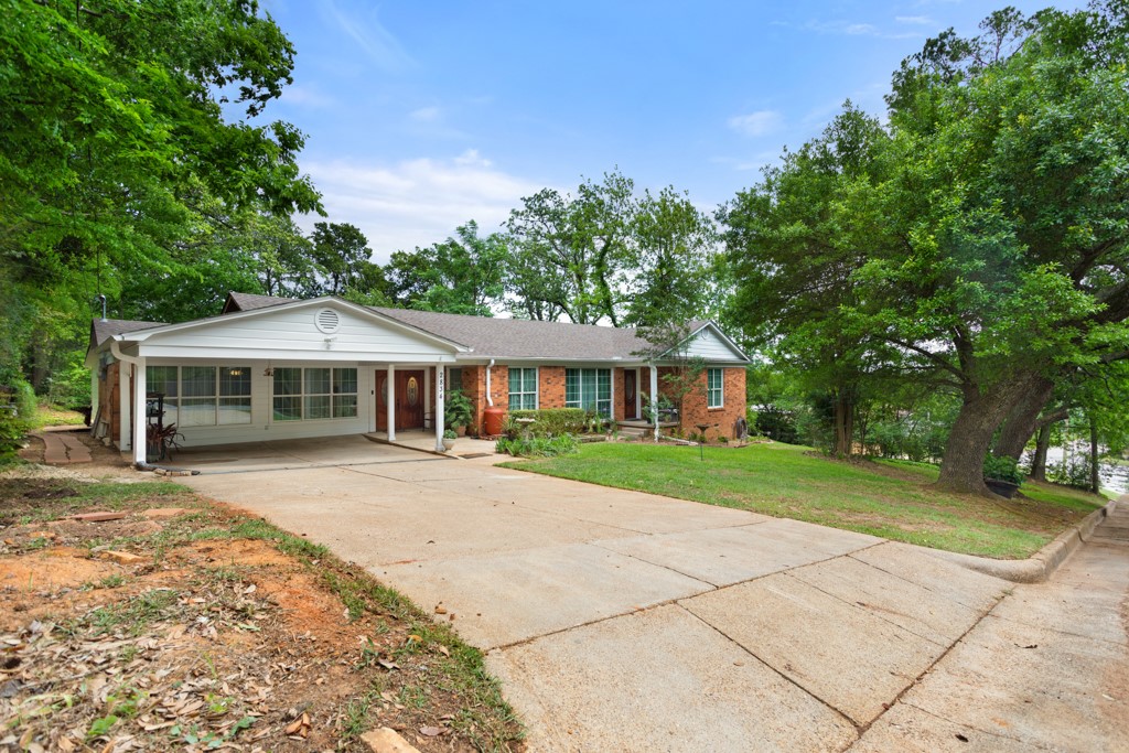 2834 Curtis Drive Tyler TX 75701