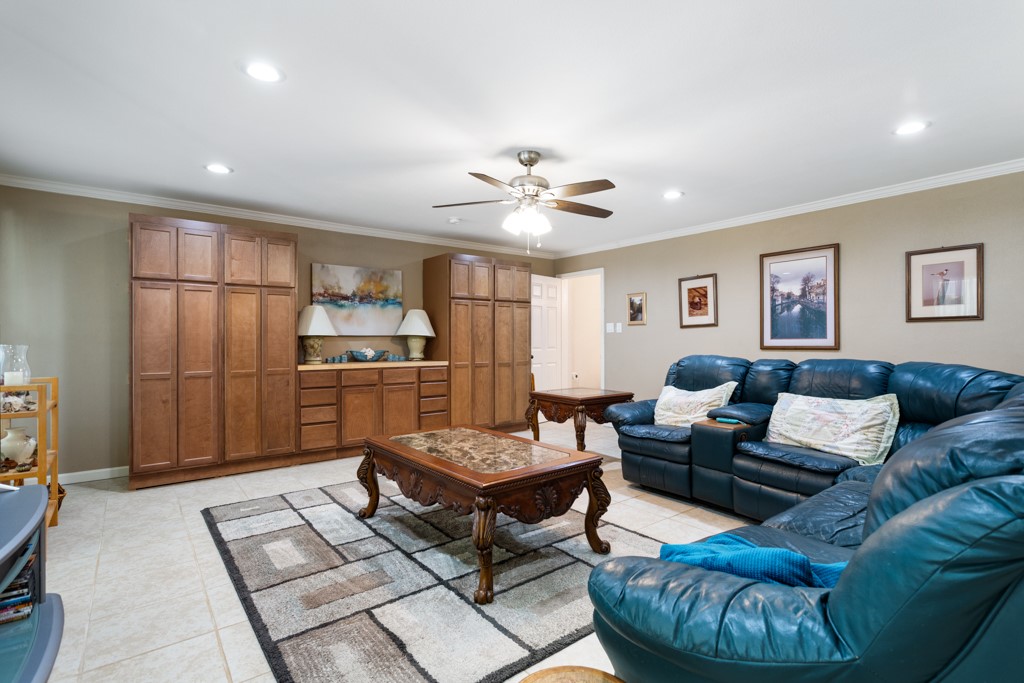 2834 Curtis Drive Tyler TX 75701