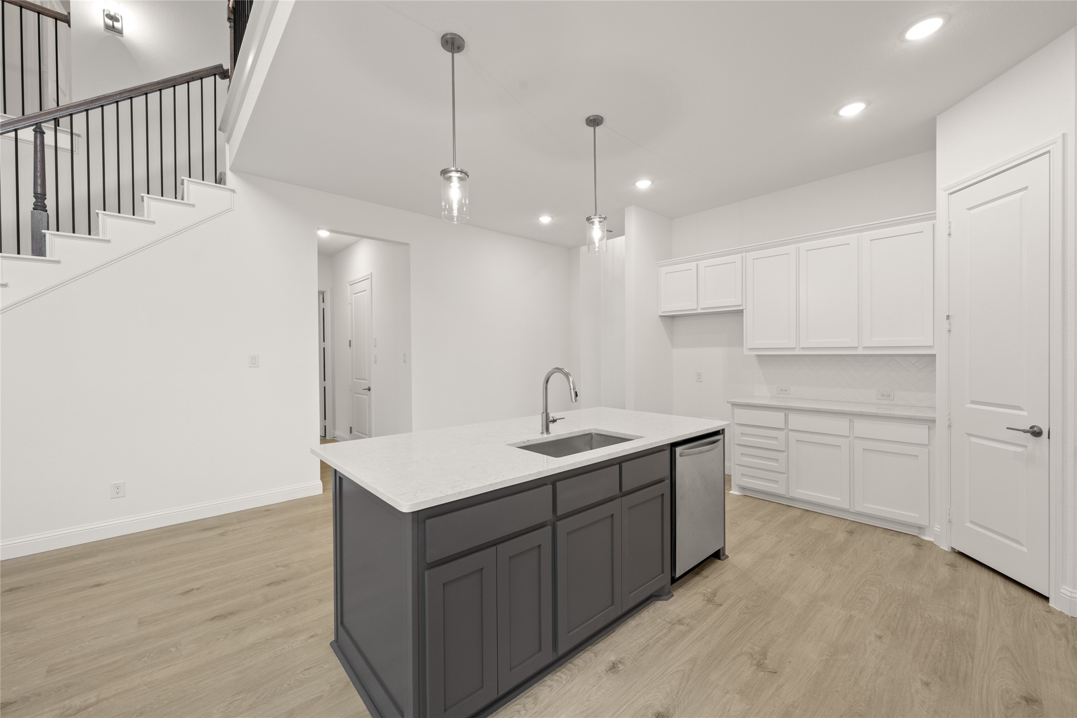 1016 Allegheny Court Burleson TX 76028