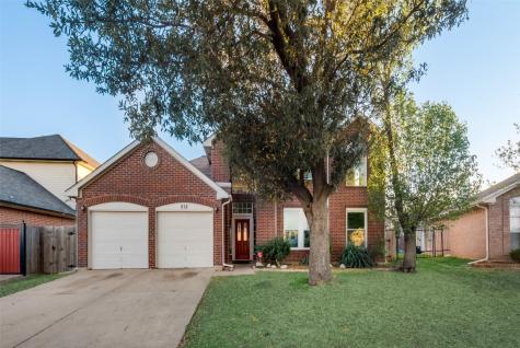 212 Ember Glen Drive Arlington TX 76018