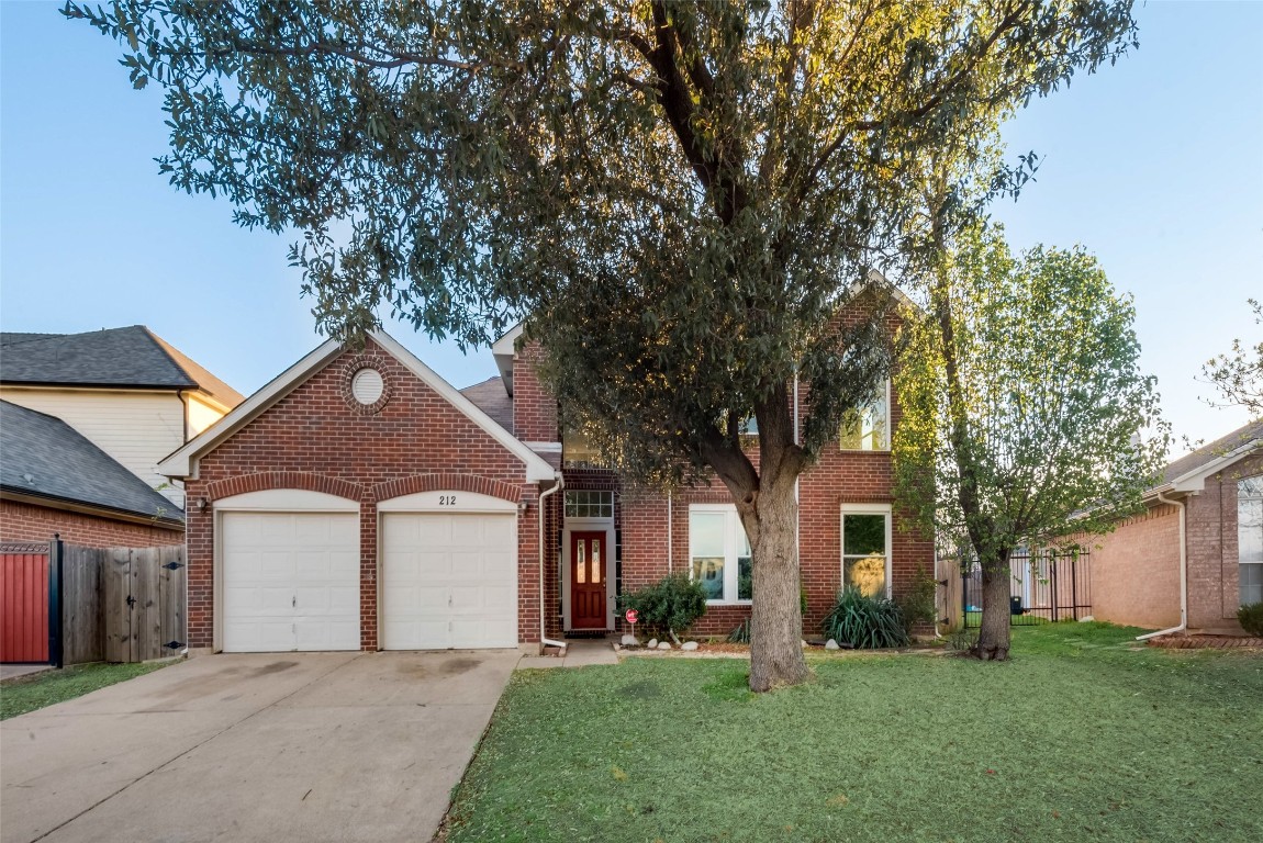 212 Ember Glen Drive Arlington TX 76018